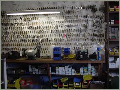 Locksmith Solution Services Hayward, CA 510-404-0384 Locksmith Solution Services Hayward, CA 510-404-0384 - 68-44-3