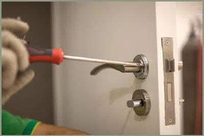 Locksmith Solution Services Hayward, CA 510-404-0384 - 68-44-8